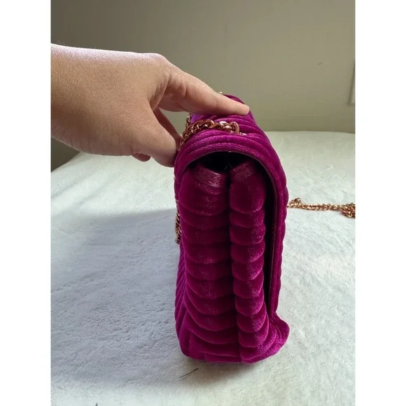 Ted Baker velvet chain-link crossbody bag - Picture 5 of 6